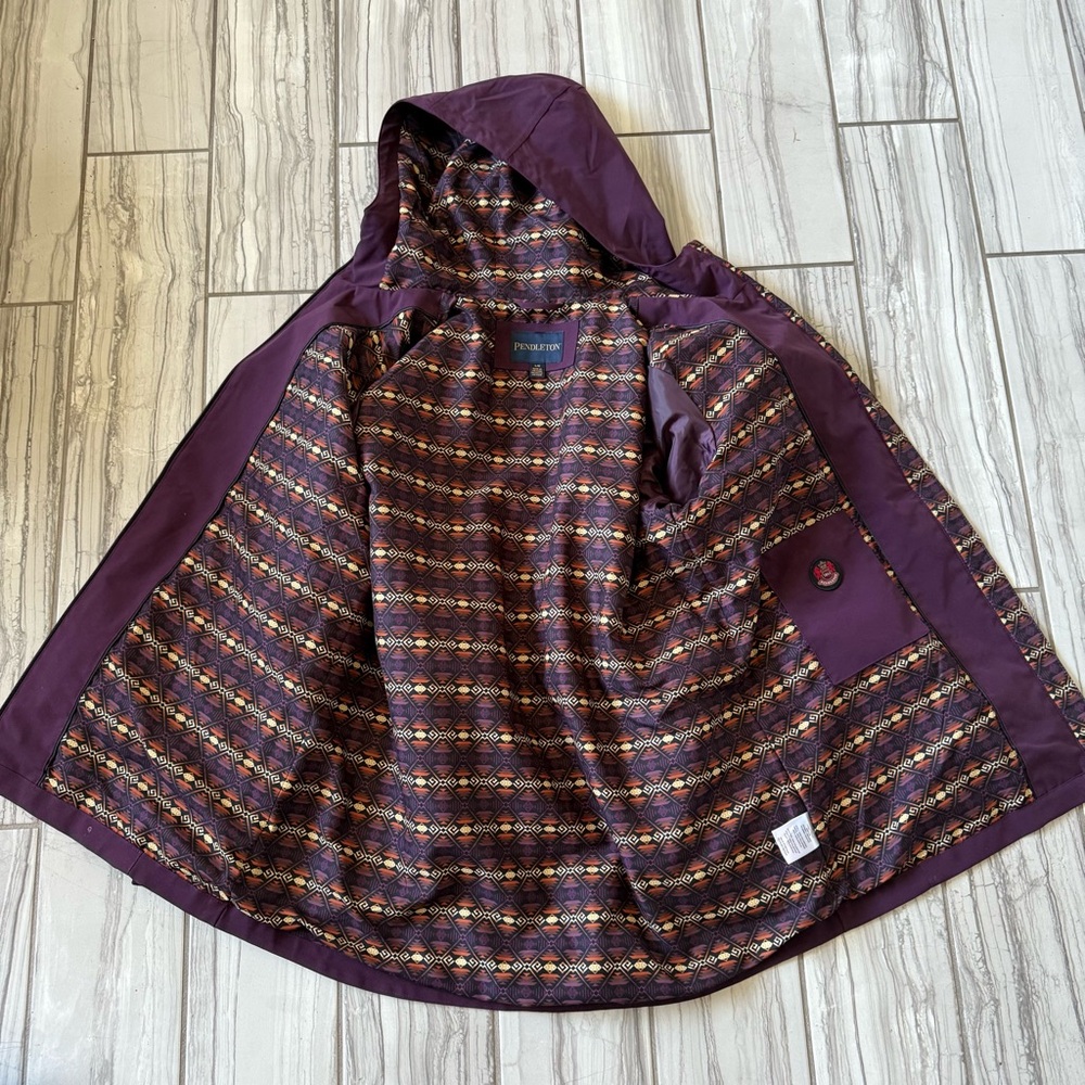 NWOT Pendleton weatherproof long jacket. - Picture 4 of 5